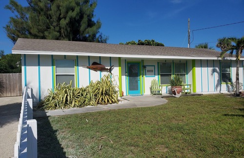 Floridana Beach House | "Old Florida" Beachside Cottage