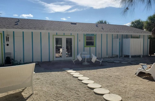 Floridana Beach House | "Old Florida" Beachside Cottage