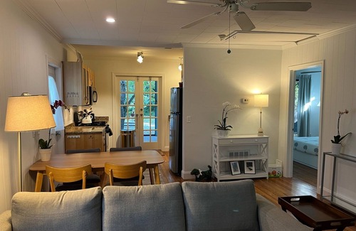 Laurel Park House | Old Florida bungalow in Sarasota‘s best location