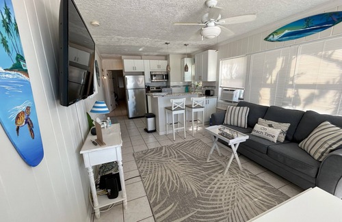 Indian Shores Cottage | OLD FLORIDA CHARM- DIRECT BEACH FRONT COTTAGE - STEP RIGHT INTO THE SAND!