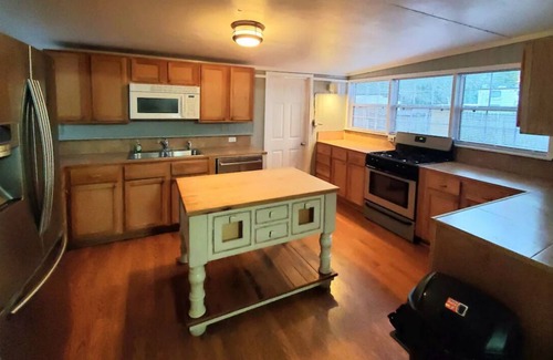 Magnolia Bluffs House | Old Florida Fisherman's Home