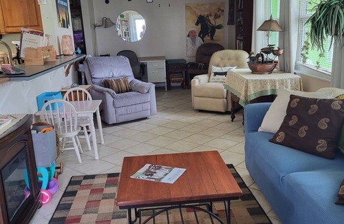 Interchange Square House | Old Florida Living