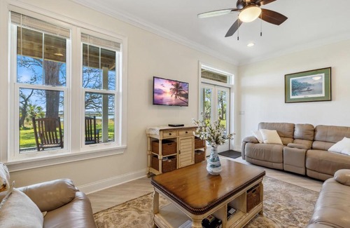 Cedar Key Apartment | Old Florida Paradise