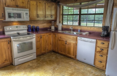 Utopia Cabin | Old Glory River Cabin