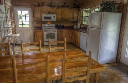 Utopia Cabin | Old Glory River Cabin