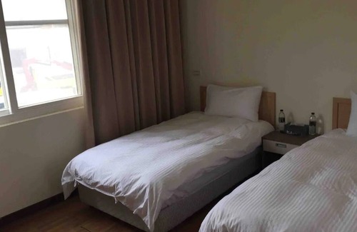 Nangan Bed & Breakfast | Old Harbour Hostel
