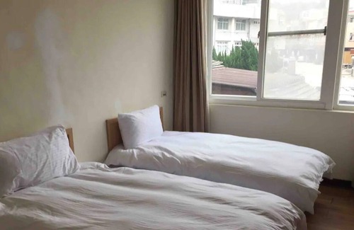 Nangan Bed & Breakfast | Old Harbour Hostel