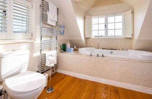Bury St Edmunds House | Old Hare and Hounds and Writer's Barn, Somerton