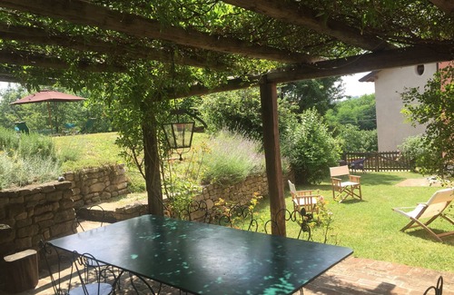 Gavi Cottage | Old house with pool and large garden in the hills of Gavi