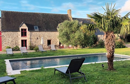 Saint-Meloir-des-Ondes House | Old house with swimming pool near St Malo