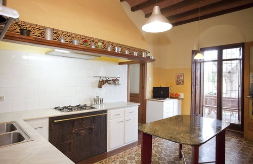 Reus House | Old hydraulic mill completely restored and with all the comforts