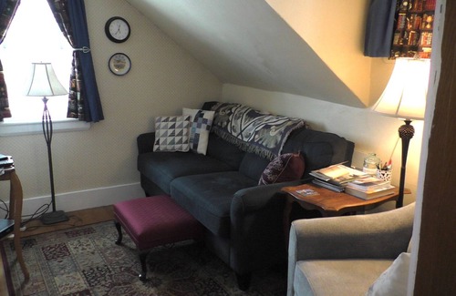Caribou Bed & Breakfast | Old Iron Inn Bed and Breakfast