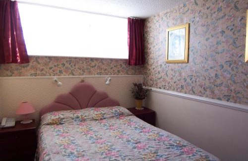Theale Hotel | Old Lamb Hotel