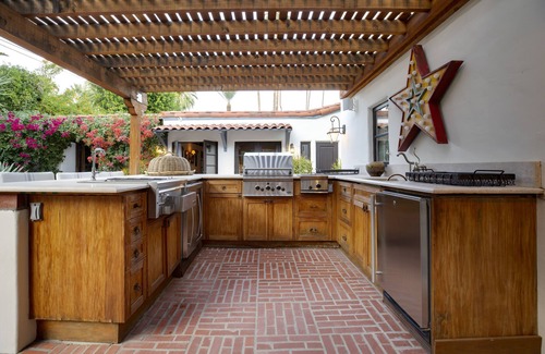 Old Las Palmas House | Old Las Palmas - 1926 Mary Pickford Estate, Pool & Spa, Firepit + Rooftop Deck