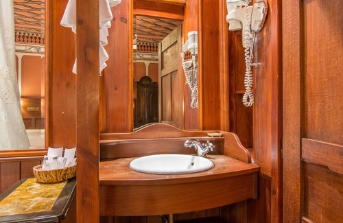 Plovdiv Old Town Hotel | Old Legends