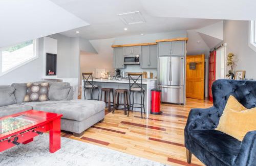 Swannanoa Apartment | Old Lytle Cove Rd - Upper Unit