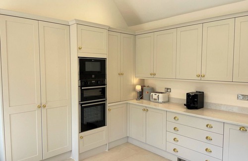 Ickford House | Old Manor House - an idyllic country house