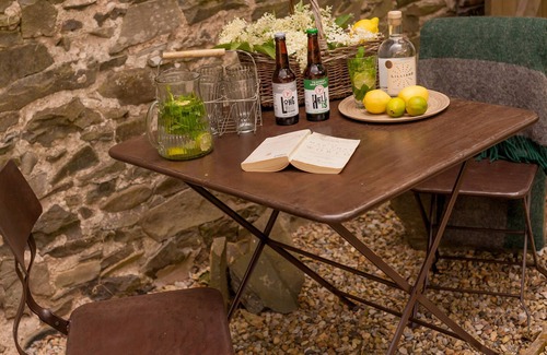 Lauder House | Old Mill: cosy & eclectic mill conversion