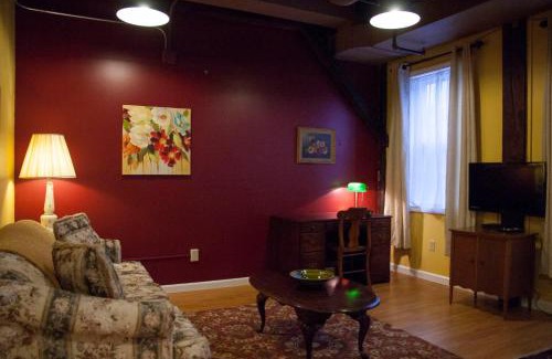 Hatfield Hotel | Old Mill Inn