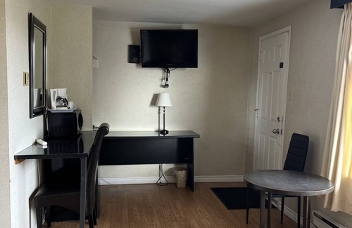 Algoma District Hotel | Old Mill Motel