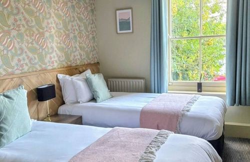 Salisbury Hotel | Old Mill Salisbury