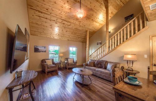 Gruene Apartment | Old Mills Resort OM A6A8