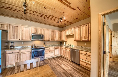 Gruene Condo | Old Mills Resort at Historic Gruene with pool! Dog friendly!