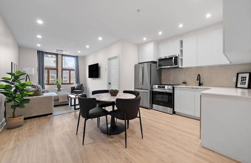 Old Montreal Apartment | Old Montreal Luxury Apartment