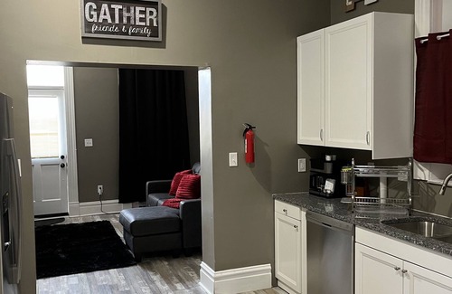 St. Louis House | Old North Shanty, 5 -7 minutes away from Downtown St. Louis