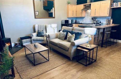 Potter Brompton Apartment | Old Orchard Cottage, Wykeham