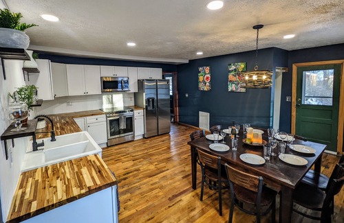 Red Creek Other | Old Post Office - Fam/Pet/EV Friendly in wild and wonderful Canaan Valley, WV!