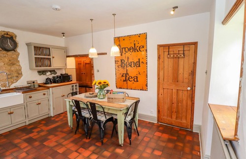 Washingborough Cottage | OLD RECTORY COTTAGE, pet friendly, with open fire in Washingborough