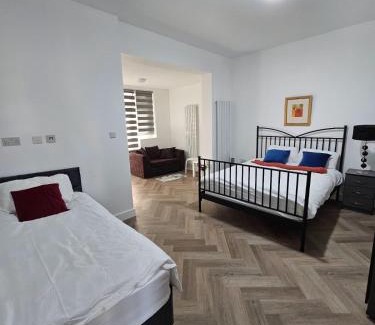 Endlebury Hotel | Old Ridgeway Hotel