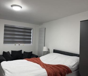 Endlebury Hotel | Old Ridgeway Hotel