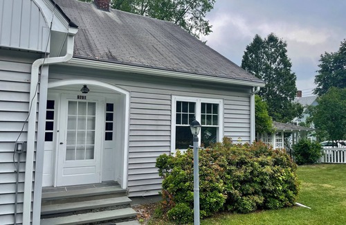 Callicoon House | Old Ross House at Seminary Hill by AvantStay