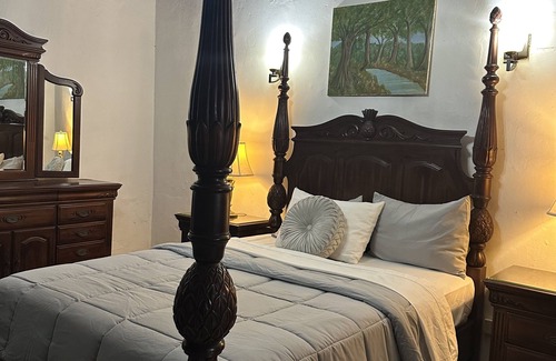 San Juan House | Old San Juan Colonial Apartment with balconies