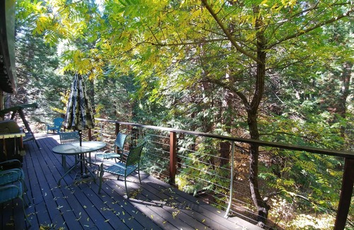 Glencoe Cabin | Old School Fun At Lake Mont Pines Creekside Cabin