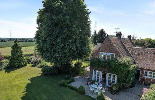 Pattiswick House | Old school house surrounded by countryside