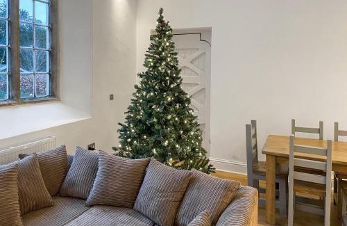 Puddletown House | Old School Retreat