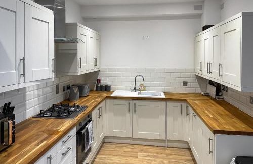 Puddletown House | Old School Retreat