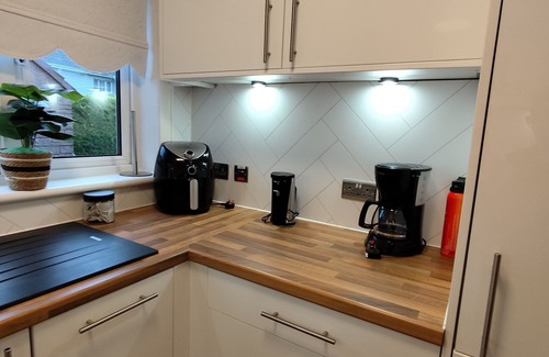 Balloch Apartment | OLD SMIDDY APARTMENT, BALLOCH, LOCH LOMOND SLEEPS 3 IN FAMILY ROOM
