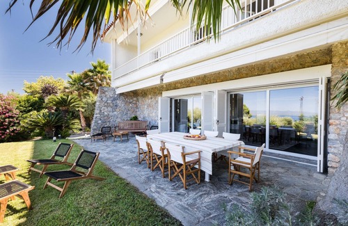 Mikri Mantineia Villa | Old Sport Mansion