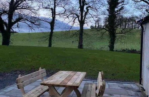 Ballynahinch Cottage | Old Stone Cottage - historical cottage with woodburner, great trails