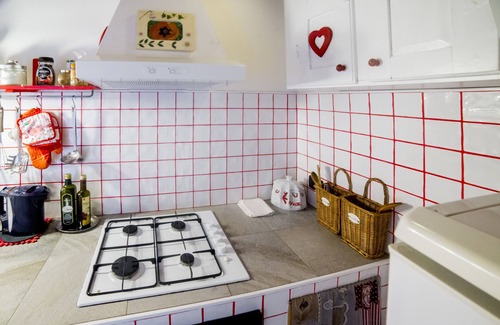 San Ginese Apartment | Old stone farmhouse near Lucca, Tuscany.