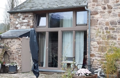 Wepion Apartment | Old stone studio, ideal for discovering the Meuse valley.