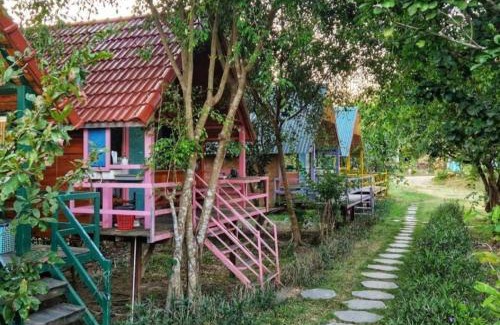 Quan Tom House | Old Straw House - Nation