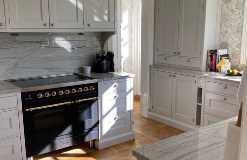 Danderyd Villa | Old style villa with pool close to Stockholm City. Close to lakes, forests, sea