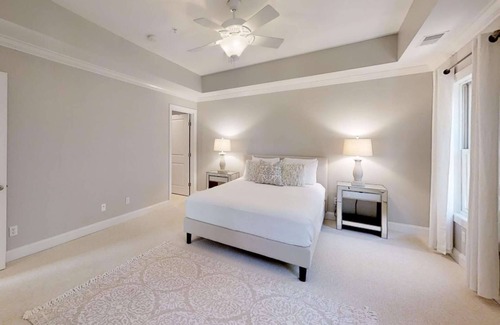 Old Town Bluffton House | Old Town Bluffton Charm-Beautiful Villa on Promenade, Walk to River, Restaurants, Shops & Galleries