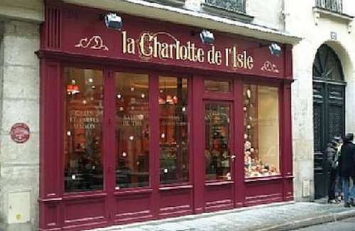 Les Iles Apartment | OLD TOWN CENTER IN PARIS, ELEGANT, QUIET WITH ELEVATOR AND A/C