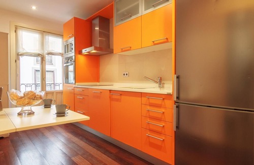 Bilbao Old Town Apartment | Old Town Center: Origins and Tradition.